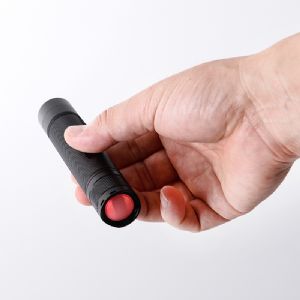 使用免维护防爆手电筒遇到简单故障如何排查？